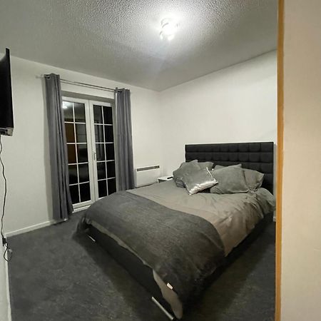 Cardiff Bay Apartment With Parking Exteriör bild
