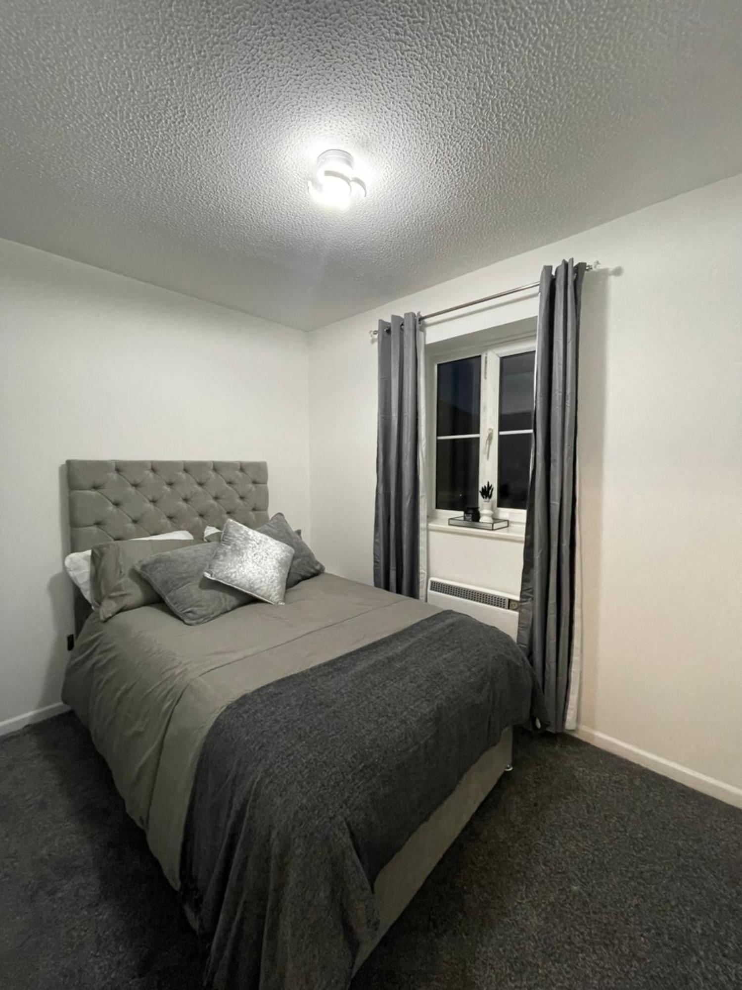 Cardiff Bay Apartment With Parking Exteriör bild