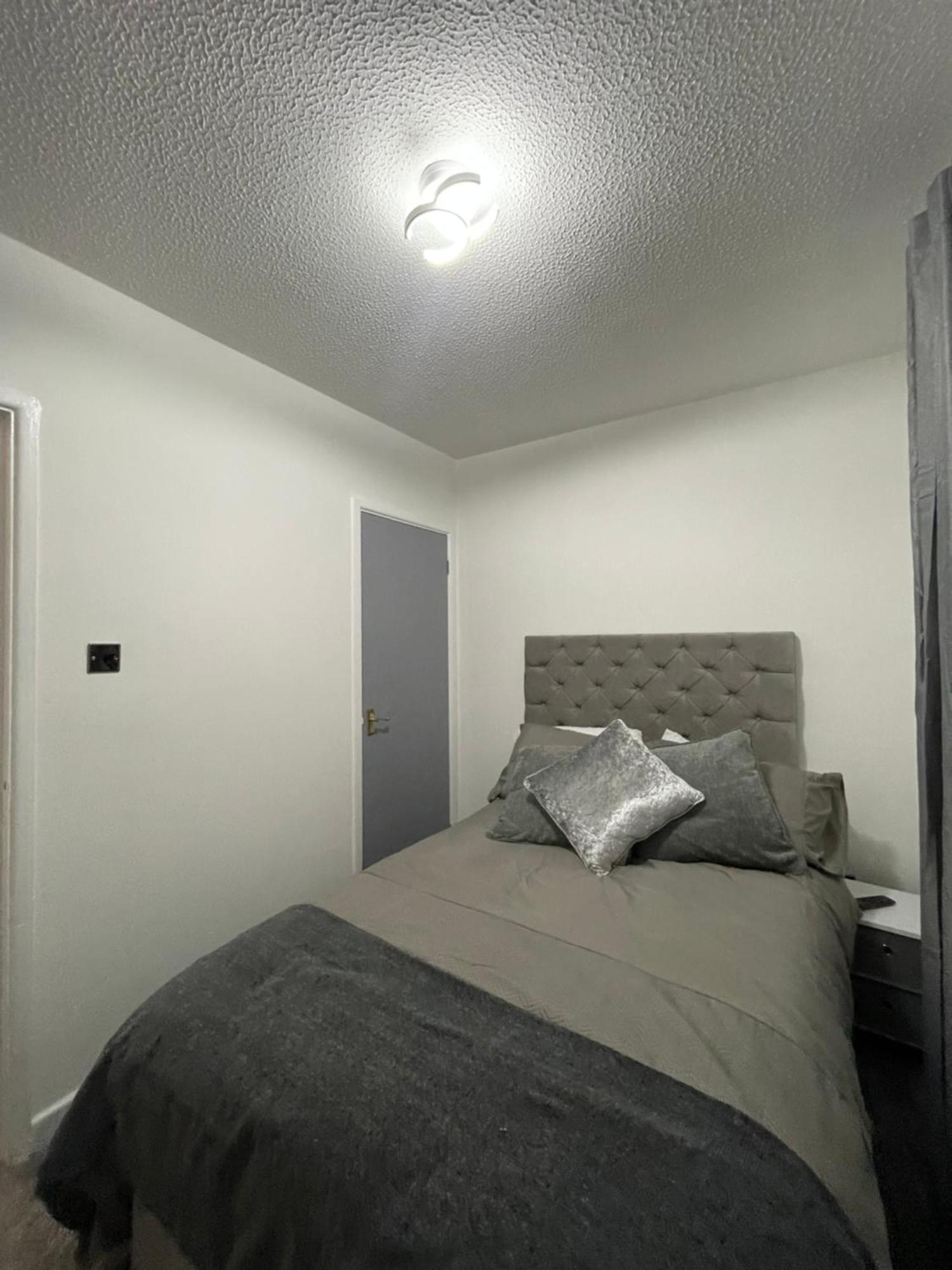 Cardiff Bay Apartment With Parking Exteriör bild